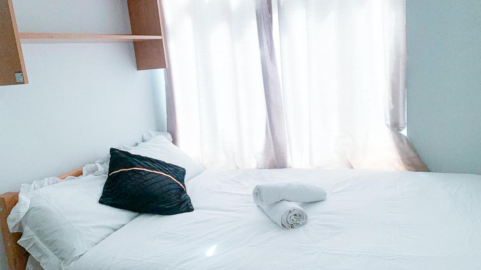 Lovely, Cosy & Central 3 Bed House Near Station ジリンガム エクステリア 写真
